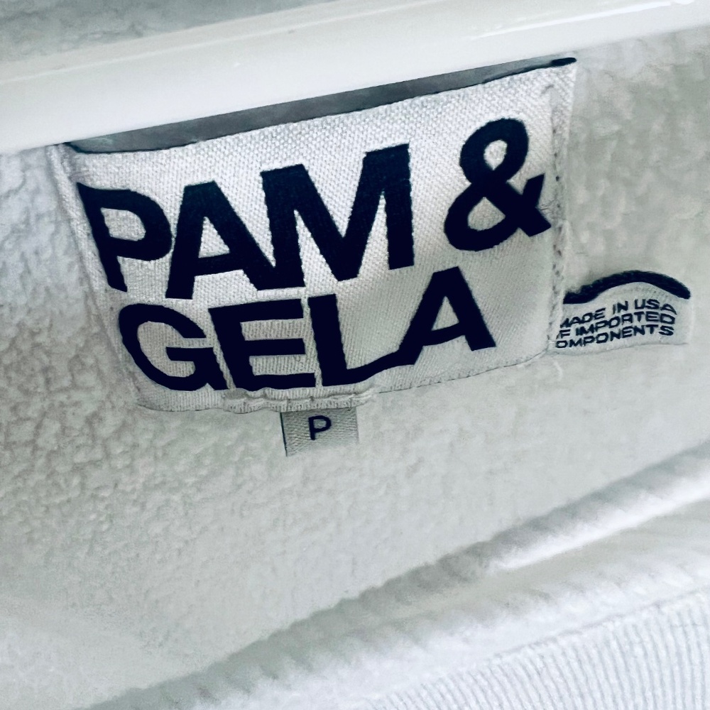 Pam and Gela -Cold Shoulders Cut Out Short Sleeve Sweat Shirt /Tee- White - Picture 6 of 13